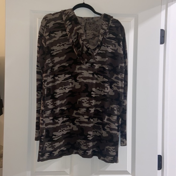 Hooded Camo Sanctuary Cardigan - Picture 5 of 5